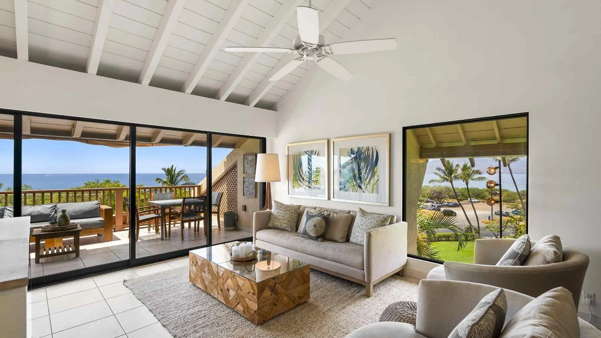 Maui Kamaole A-206 - Prime Location, Stunning Renovation, Large Lanai, Split Ac! Villa Wailea  USA